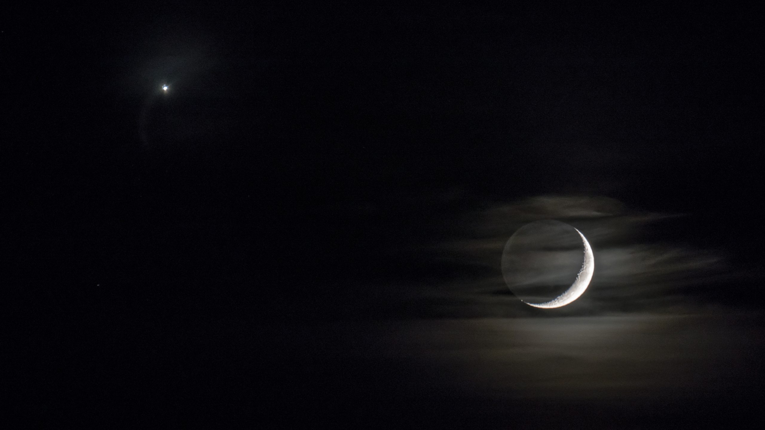 Moon and Venus on 20211108 by David Bookstaber